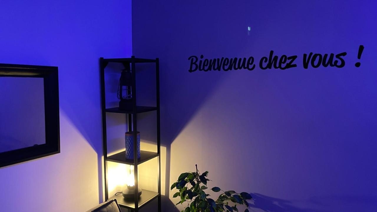 Bienvenue Chez Vous "Appartement Classe 2 Etoiles En Rdc Avec Espace Exterieur Et Parking" 돌 외부 사진