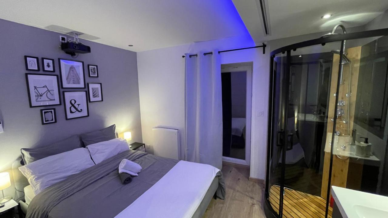 Bienvenue Chez Vous "Appartement Classe 2 Etoiles En Rdc Avec Espace Exterieur Et Parking" 돌 외부 사진